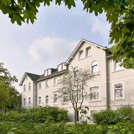 Residenz Am Rosengarten 33 *